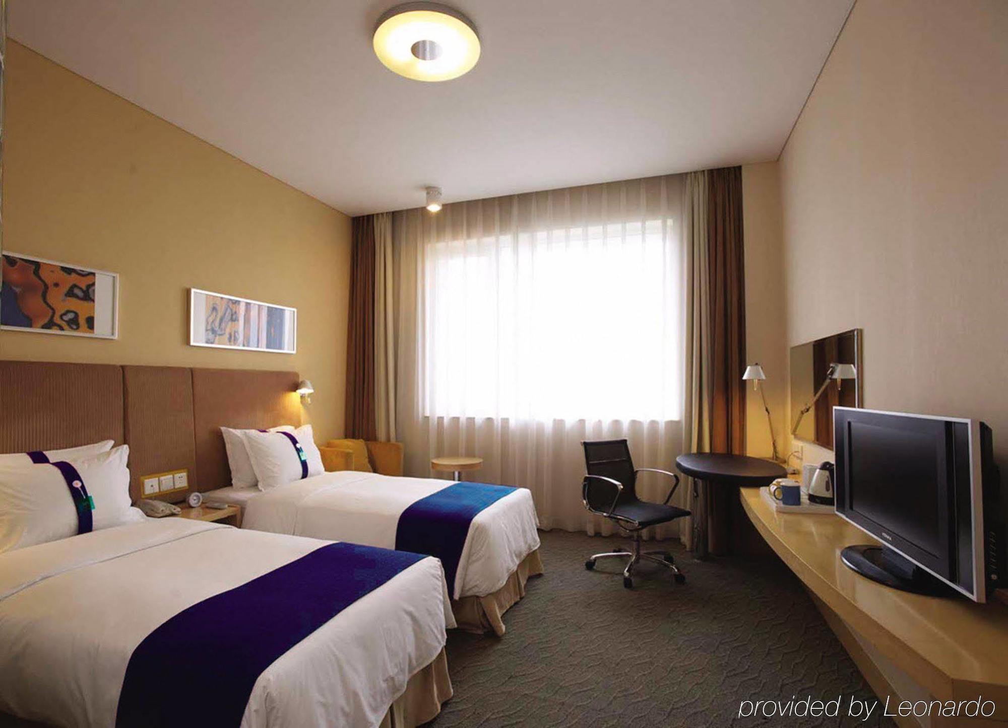 Holiday Inn Express Shenyang North Station By Ihg Exterior foto
